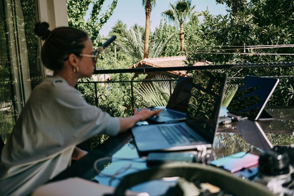 Guide - Freelancer or Employee