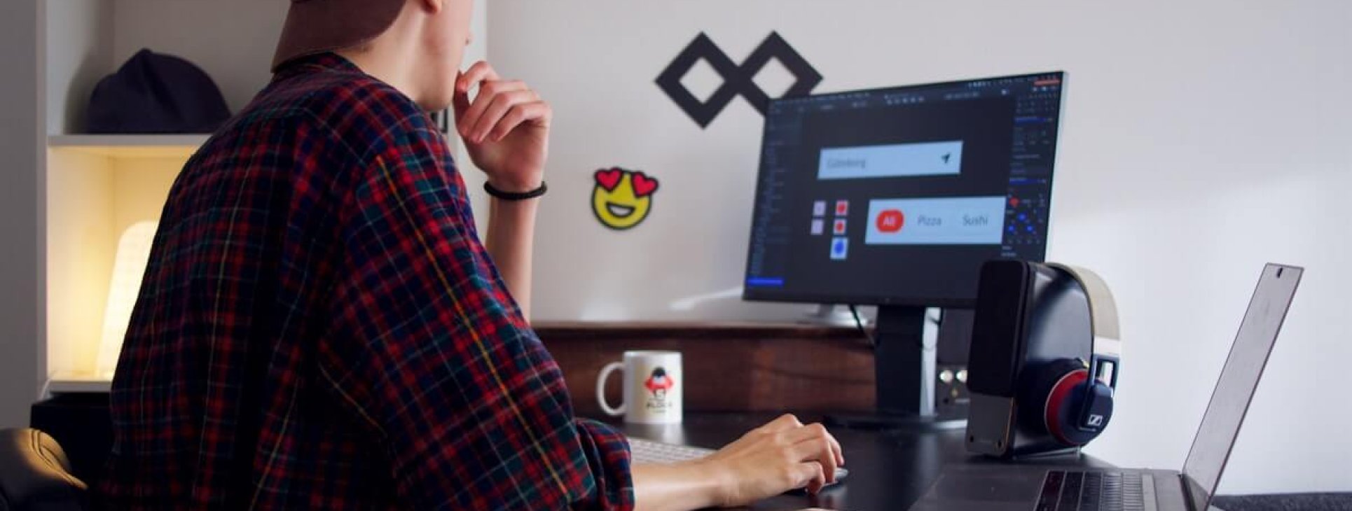 Professional working independently at computer representing independent contractor vs employee status in Israel