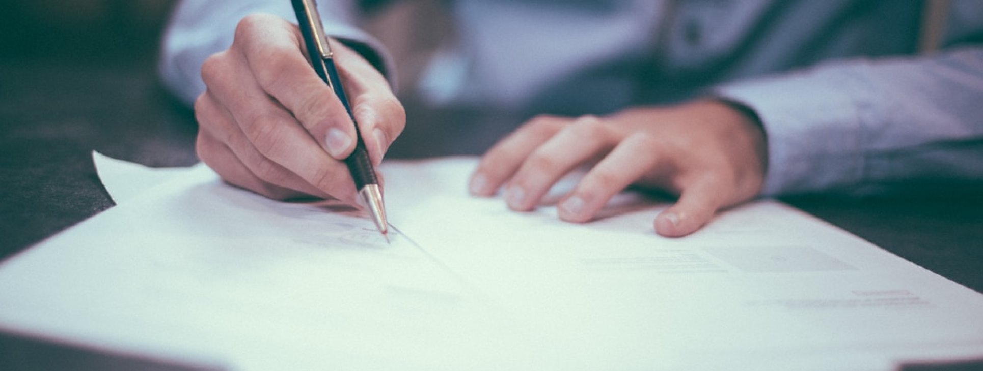 how to hire in Israel legally foreign companies
